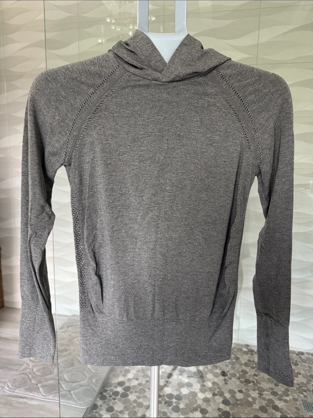 Fabletics Women’s Gray Long Sleeve Performance Hooded Top with perforations XS